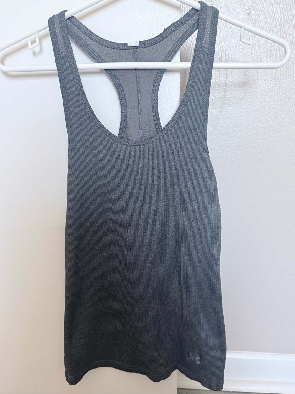 Under Armour Women’s Charcoal Gray Ribbed Racerback Tank Top